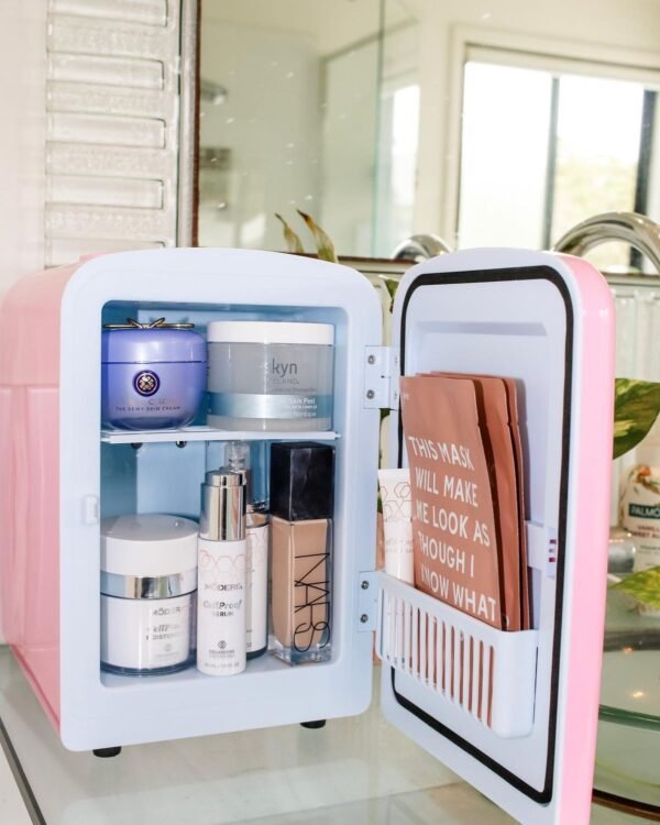 WhatsApp Image 2026-02-01 at 19.03.54 Mini Heladera Skincare